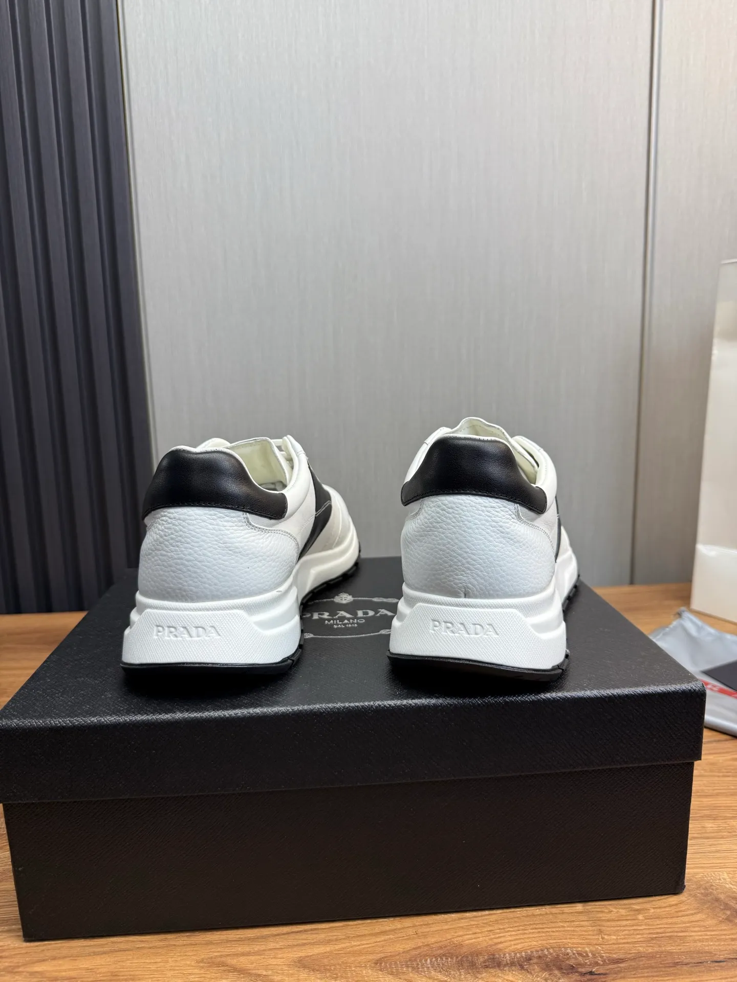 Men's shoes 💰800💰 [PRADA] Men's shoes are popular in the counter, official website is synchronized, 1 high-quality shipment ✔️Original cowhide + cowhide lining, 1🆚1 replica, original sole, 38-45 (38.45 custom-made, non-returnable)